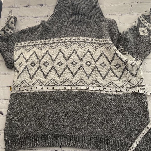 The Shanty Turtleneck Sweater - Picture 3 of 7